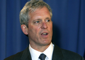 Fractavist Mayor Decks Fracking Chickenhawk in Bar Fractavist Mayor Decks Fracking Chickenhawk in Bar