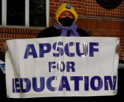 428067_10100188755694259_1363369663_n